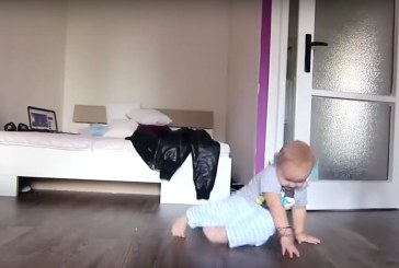 בן שנתיים רוקד ברייקדאנס עם אביו